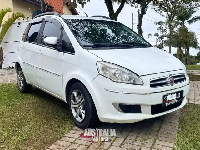 Carro Fiat Idea 2016 Essence 1.6 16V E.TorQ (Flex)