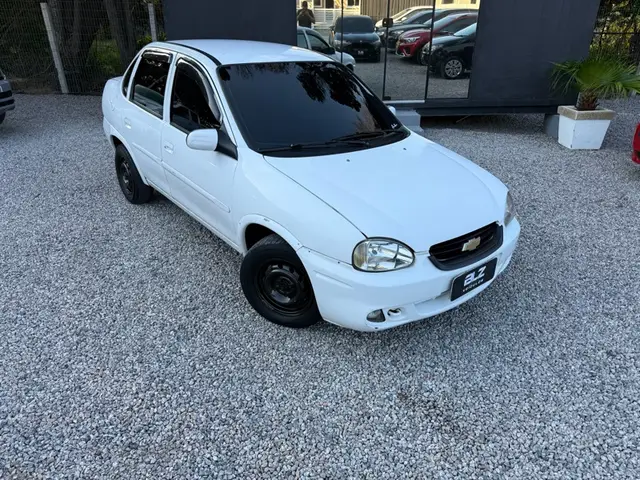 Carro Chevrolet Corsa Sedan 2002 Wind Milenium 1.0 MPFi