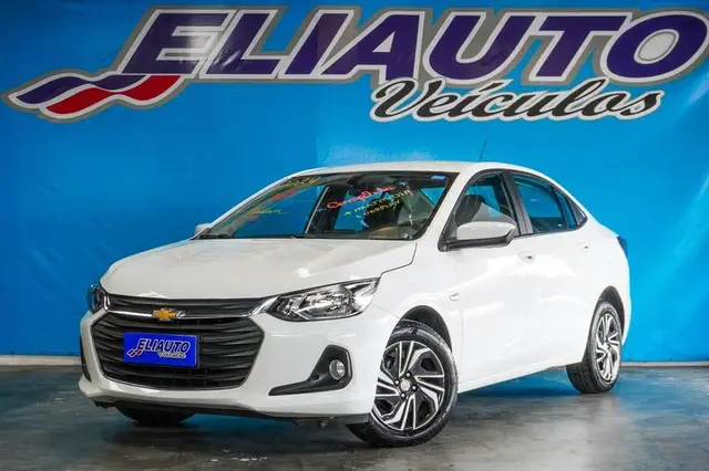 Carro Chevrolet Onix Plus 2024 LT 1.0