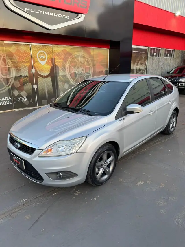 Carro Ford Focus Hatch 2013 GLX 2.0 16V (Flex) (Aut)