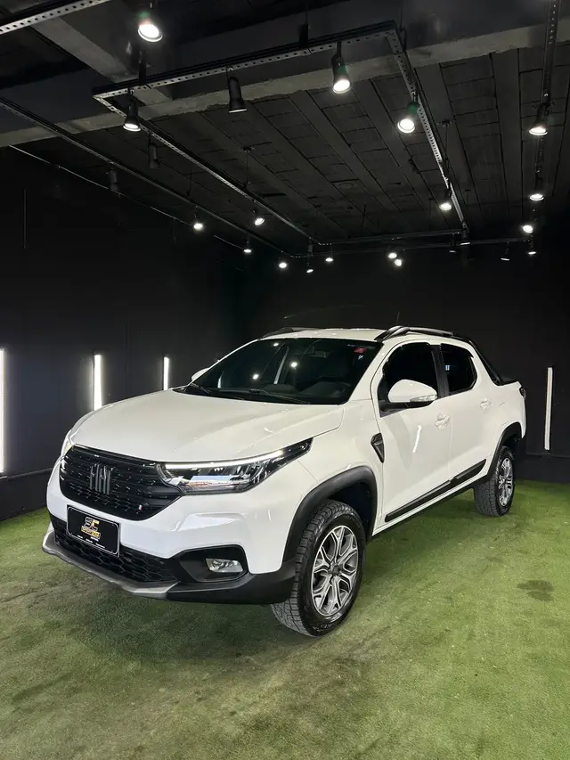 Carro Fiat Strada 2021 Volcano 1.3 CD (Flex)