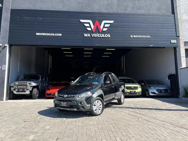 Carro Fiat Strada 2013 Adventure 1.8 16V Dualogic (Flex) (Cabine Dupla)