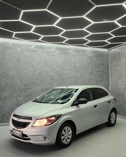 Carro Chevrolet Onix 2019 1.0 Joy SPE/4