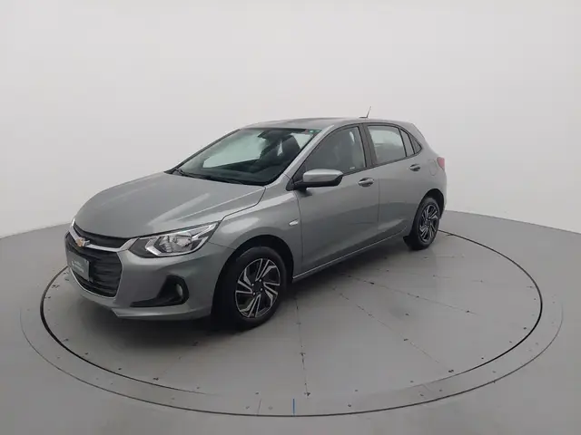 Carro Chevrolet Onix Plus 2025 LT 1.0