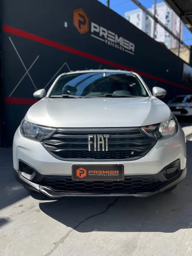 Carro Fiat Strada 2024 Endurance 1.3 Flex 8V CS