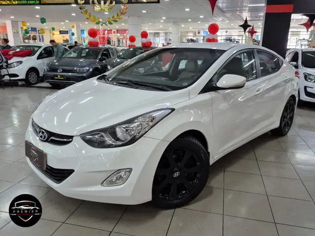 Carro Hyundai Elantra 2013 Sedan 1.8 GLS (aut)