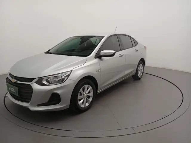 Carro Chevrolet Onix Plus 2023 LT 1.0