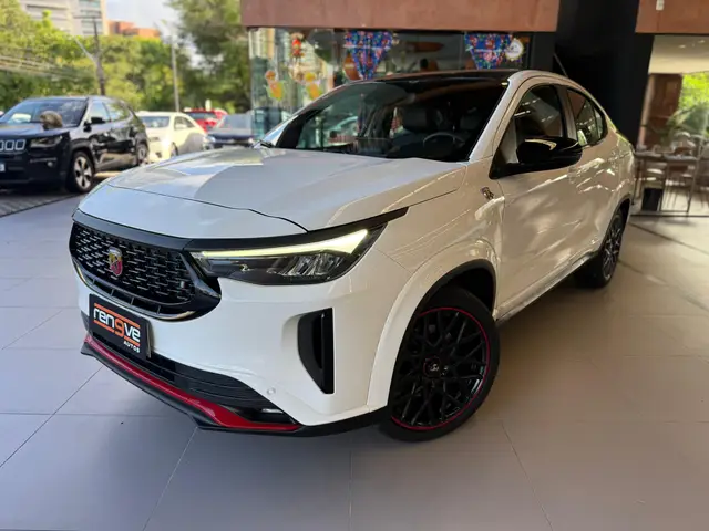 Carro Fiat Fastback 2024 Abarth