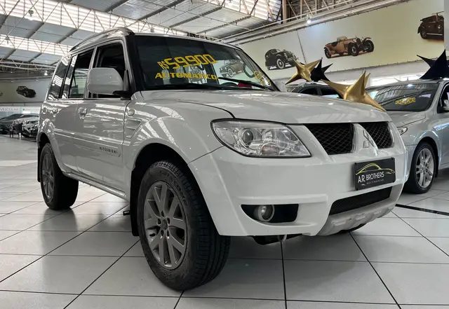 Carro Mitsubishi Pajero TR4 2012 2.0 16V 4x2 (Flex) (Aut)