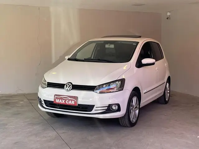 Carro Volkswagen Fox 2016 1.6 16v MSI Highline (Flex)