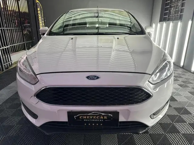 Carro Ford Focus Hatch 2019 SE 2.0 PowerShift