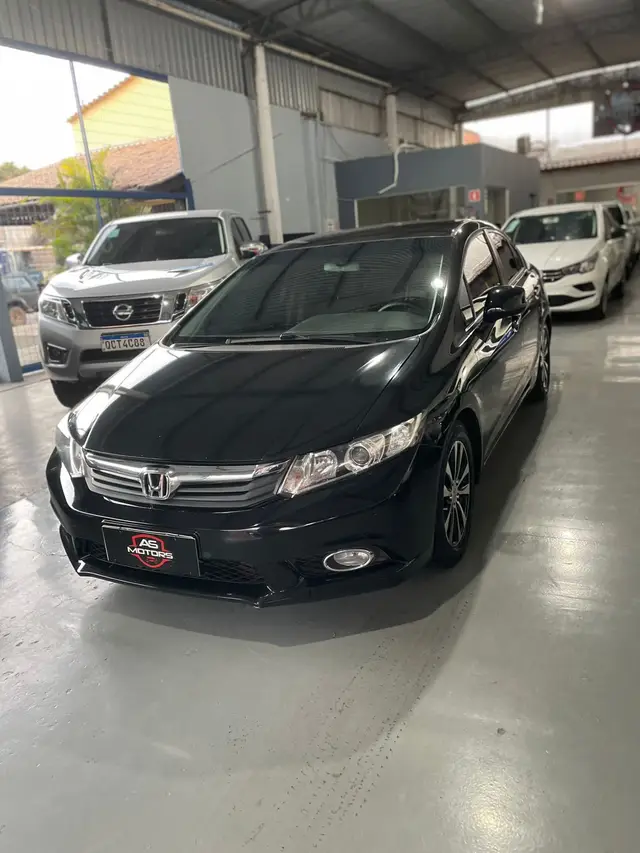 Carro Honda Civic 2014 LXS 1.8 i-VTEC (Aut) (Flex)
