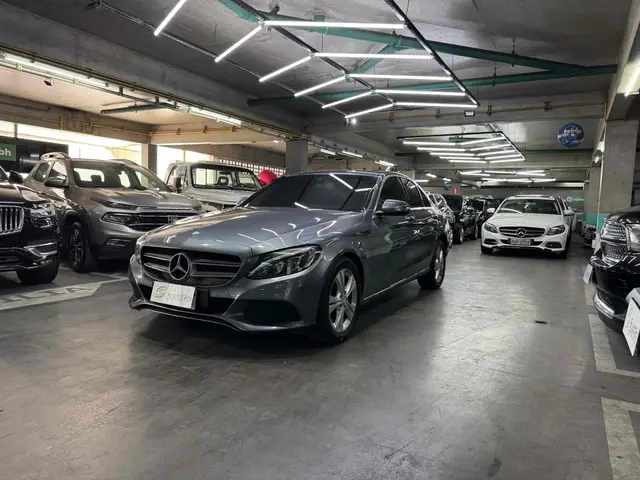 Carro Mercedes-Benz Classe C 2017 C 180 Avantgarde FlexFuel