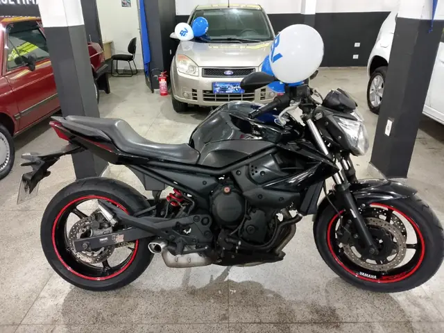 Moto Yamaha XJ6 N 2012 XJ6 N 600