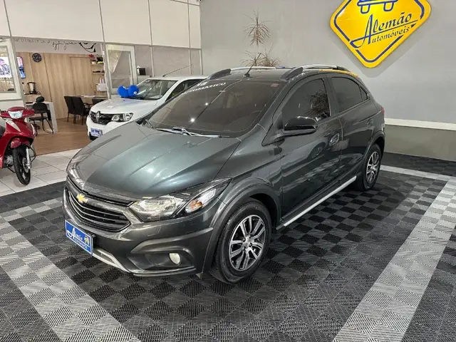 Carro Chevrolet Onix 2018 1.4 Activ SPE/4 (Aut)