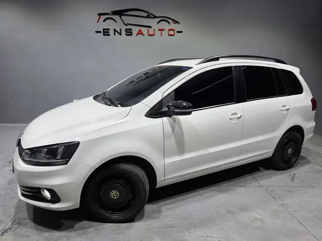 Carro Volkswagen SpaceFox 2016 1.6 VHT Trendline (Flex)
