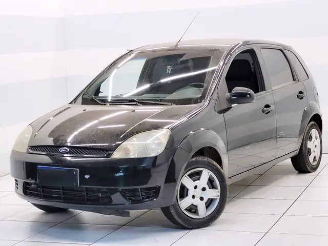 Carro Ford Fiesta Hatch 2004 Personnalité 1.0 8V