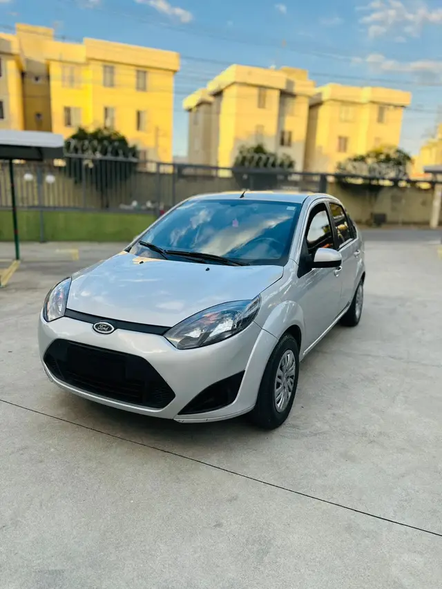 Carro Ford Fiesta Sedan 2012 1.0 Rocam (Flex)