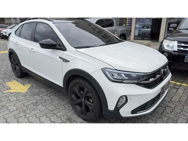 Carro Volkswagen Nivus 2024 Highline 200 TSI