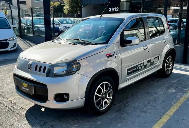 Carro Fiat Uno 2012 Sporting 1.4 8V (Flex) 2p