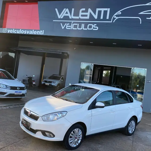 Carro Fiat Grand Siena 2015 Evo Attractive 1.4 8V (Flex)