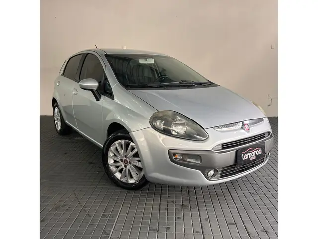 Carro Fiat Punto 2016 BlackMotion 1.8 16V (Flex)