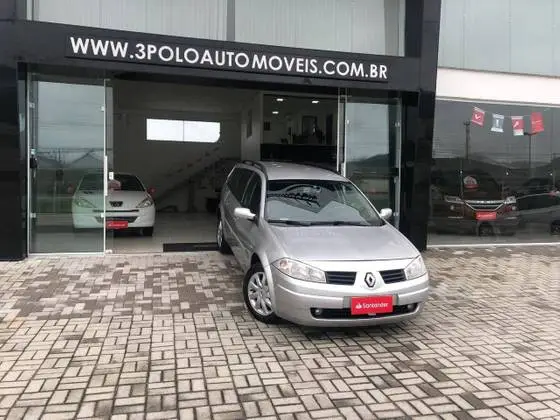 Carro Renault Megane Sedan 2011 Mégane Sedan Dynamique 1.6 16V (flex)