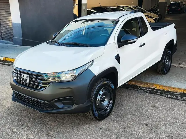 Carro Fiat Strada 2025 Endurance 1.3 Flex 8V CS