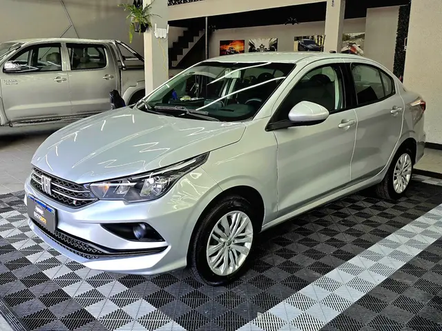 Carro Fiat Cronos 2023 Drive 1.3 (Flex) AT