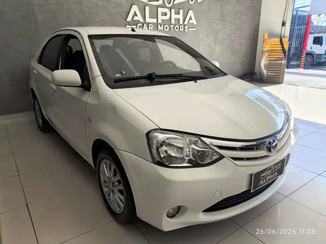 Carro Toyota Etios Sedan 2013 XLS 1.5 (Flex)