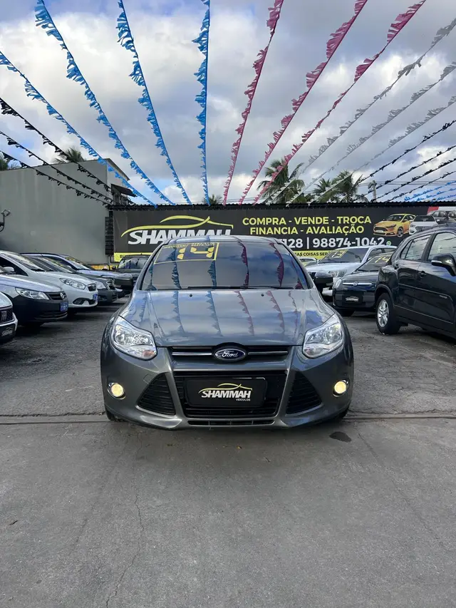 Carro Ford Focus Hatch 2014 SE 2.0 16V PowerShift
