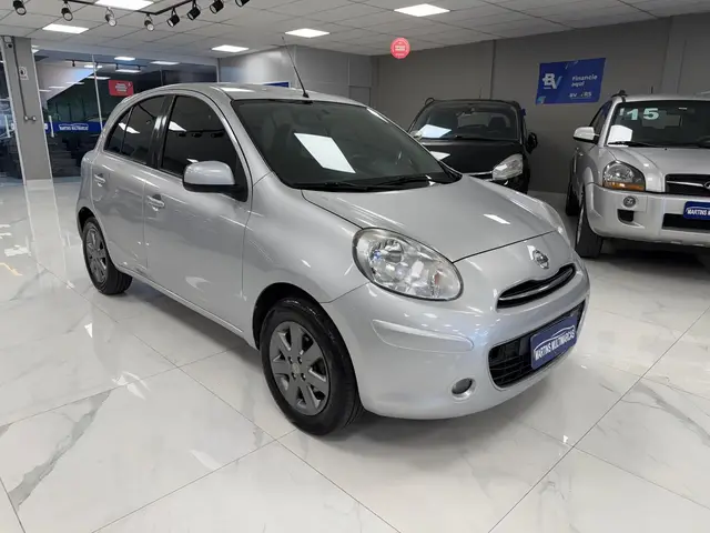 Carro Nissan March 2014 1.0 16V S (Flex)