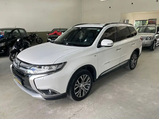 Carro Mitsubishi Outlander 2016 GT 4WD 3.0 V6 (Aut)