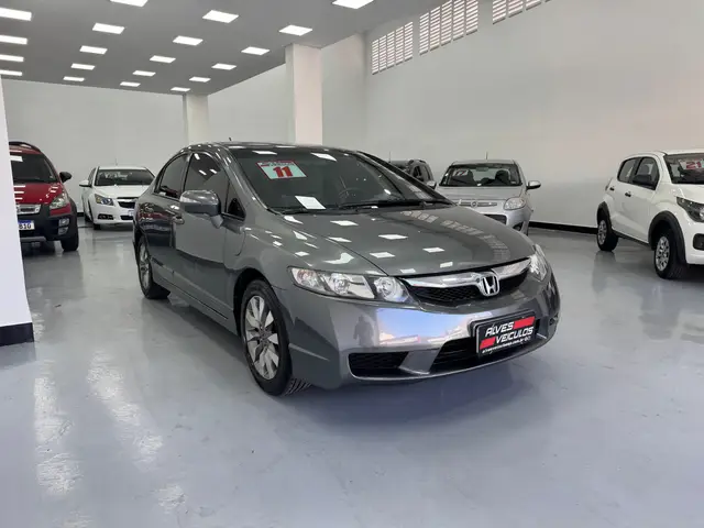 Carro Honda Civic 2011 New  LXS 1.8 16V i-VTEC (Flex)
