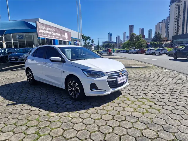 Carro Chevrolet Onix 2024 Premier 1.0 Turbo (Aut.)
