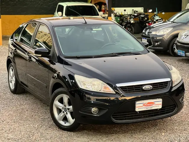 Carro Ford Focus Hatch 2013 1.6 16V Flex Mec. 5p