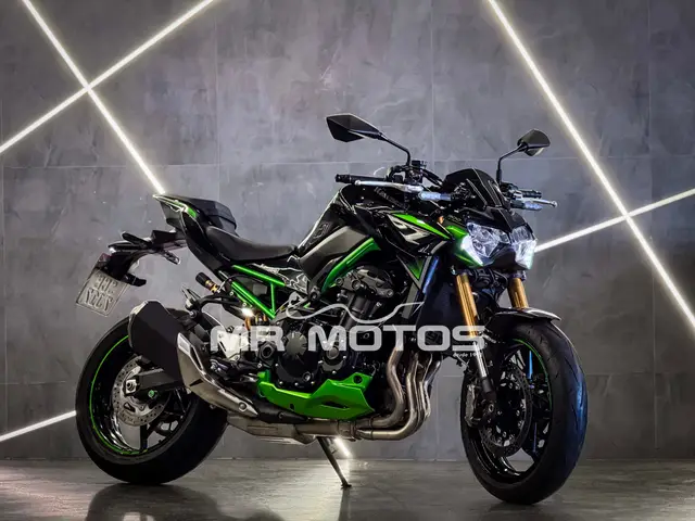 Moto Kawasaki Z 900 2022 R Edition