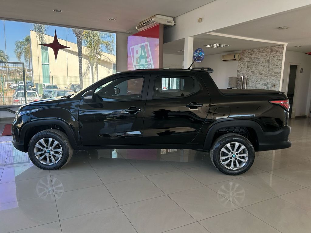Strada Freedom 1.3 Flex 8V CD