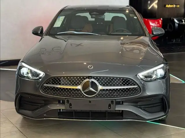 Carro Mercedes-Benz C 200 AMG 2025 AMG Line EQ Boost 1.5 (Aut)
