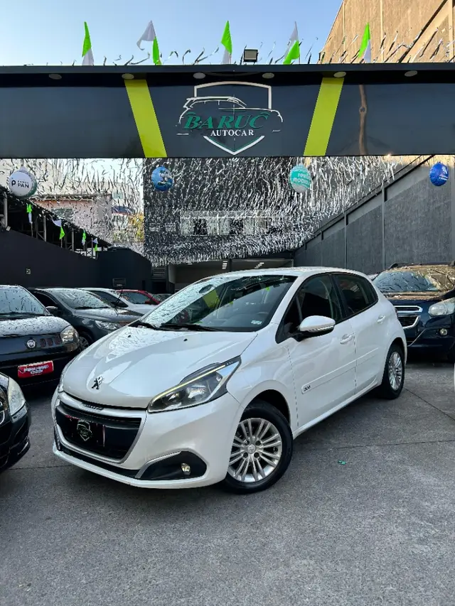 Carro Peugeot 208 2017 Active Pack 1.2 12V (Flex)
