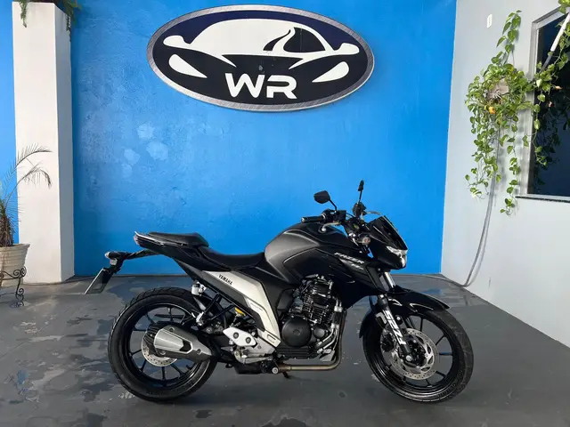 Moto Yamaha YS 250 Fazer 2023 ABS