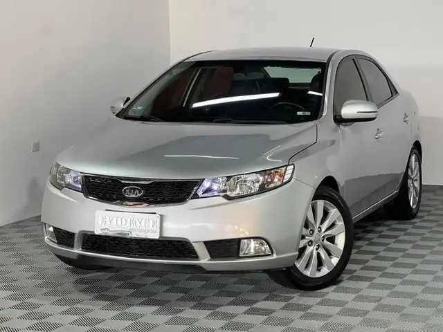 Carro Kia Cerato 2012 1.6 16V
