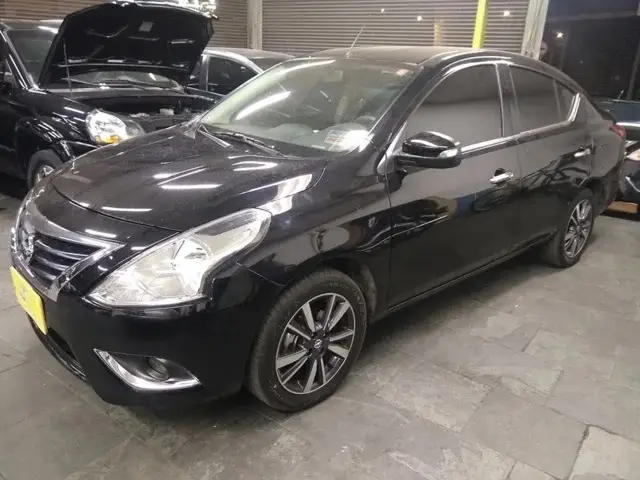 Nissan Versa 1.6 16V SL FlexStart CVT (Flex)