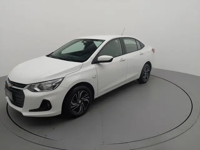 Carro Chevrolet Onix Plus 2024 LT 1.0