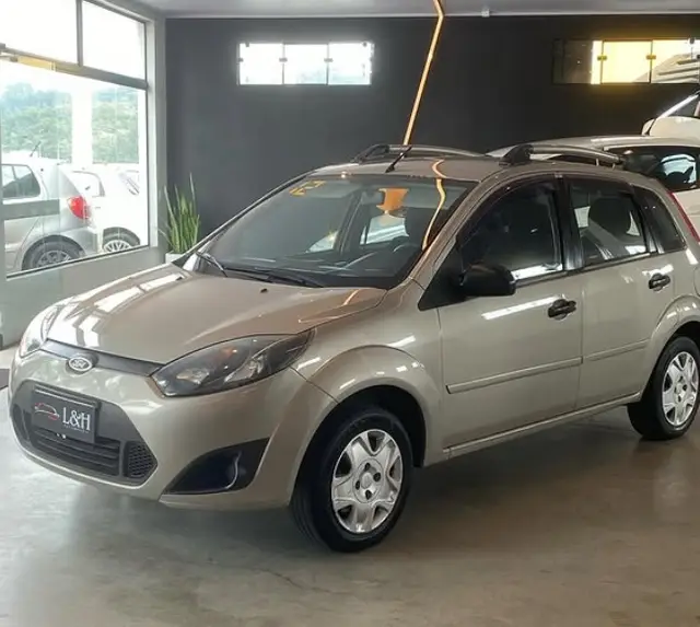 Carro Ford Fiesta Hatch 2012 1.0 (Flex)