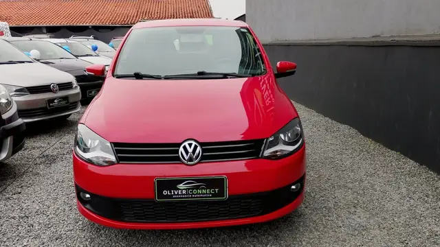 Carro Volkswagen Fox 2014 1.0 TEC (Flex) 4p
