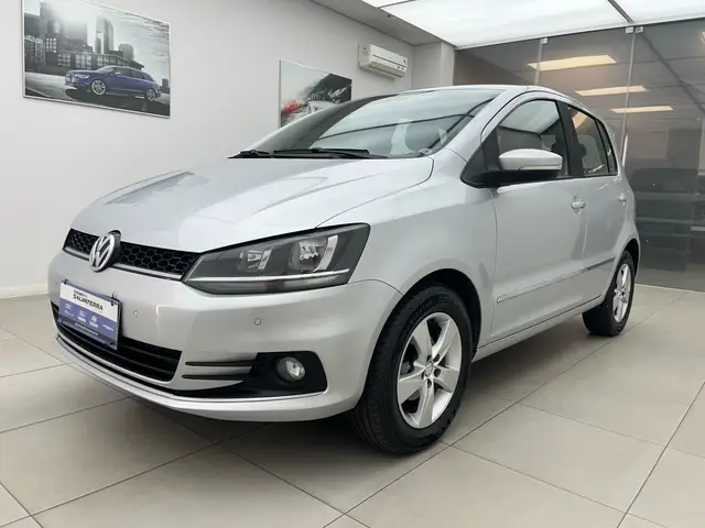 Carro Volkswagen Fox 2016 1.6 MSI Rock in Rio (Flex)