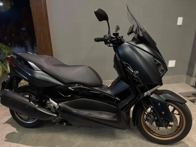 Moto Yamaha XMax 2023 ABS