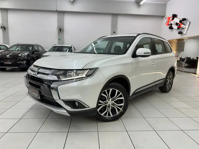 Carro Mitsubishi Outlander 2016 2.0 16V CVT