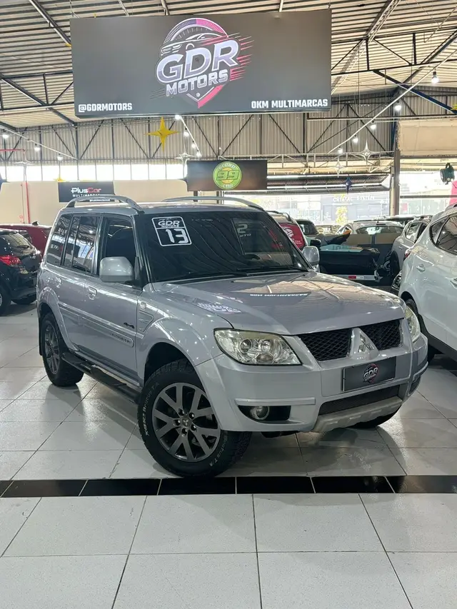 Carro Mitsubishi Pajero TR4 2013 2.0 16V 4X4 (Flex) (Aut)